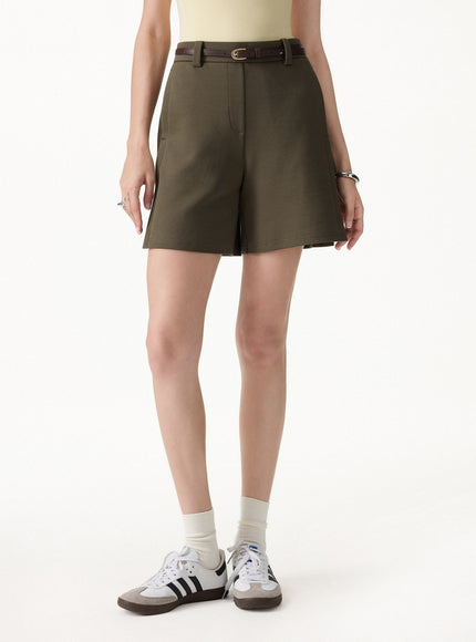 Air Cotton Mid-Rise Travel Shorts with Pockets