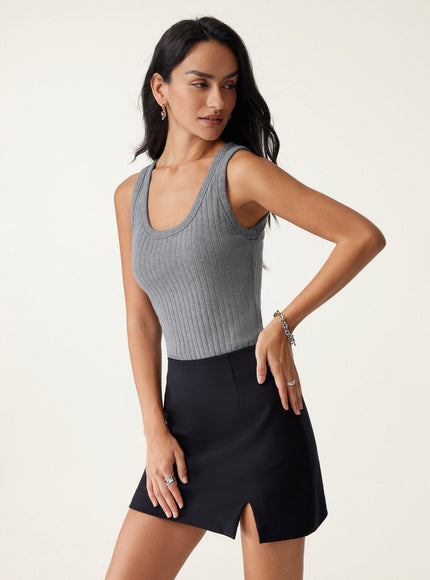 MaxWarm Wide Ribbed U-Neck Sleeveless Built-In Bra Top