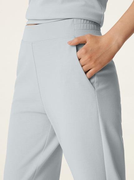 Mid Rise Pull-on Tapered Pant with Pockets