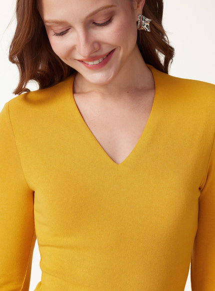 V-Neck Long Sleeve Built-In Bra Top