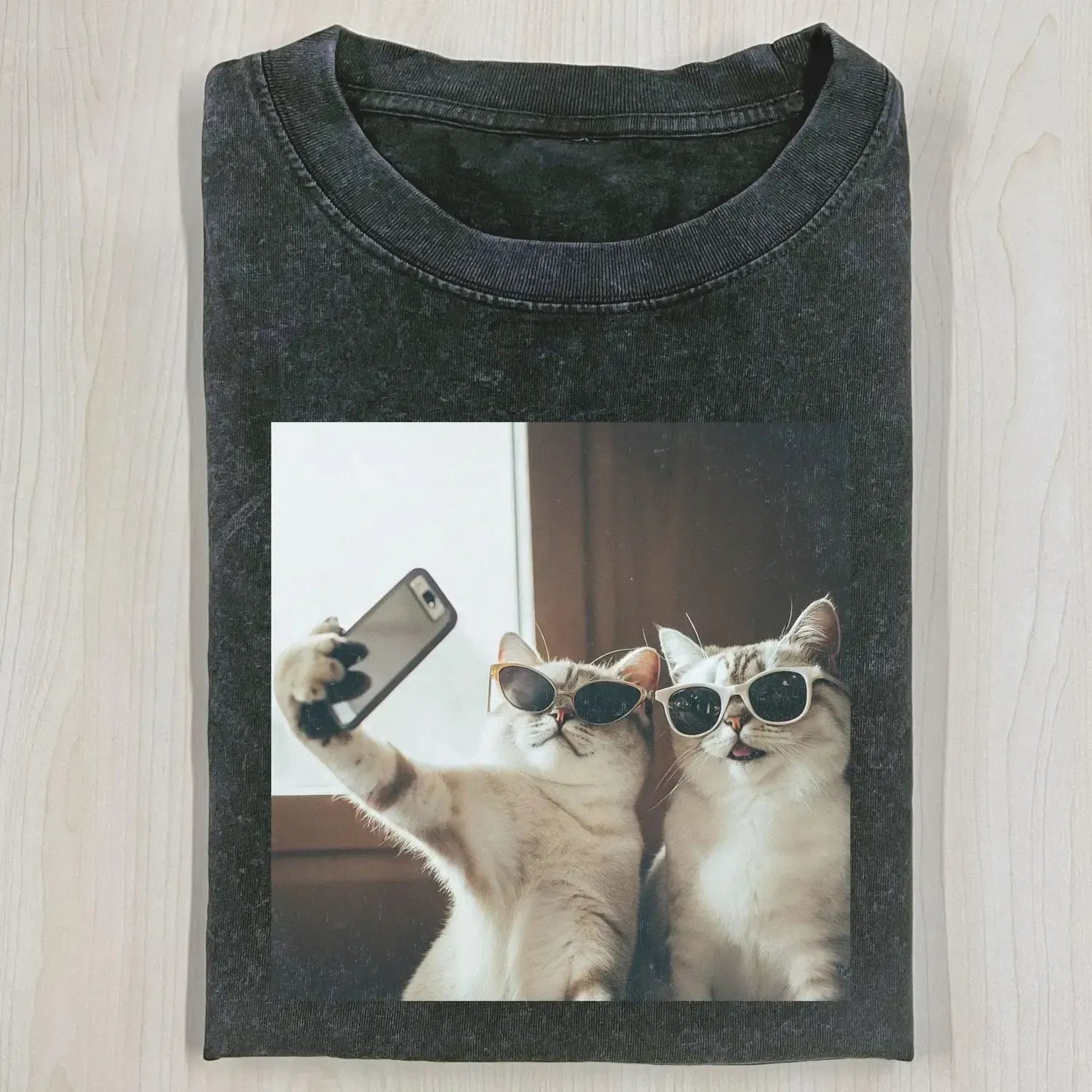 AQCHIC CAT TAKING A SELFIE 3.24 Unisex Graphic Heavyweight Cotton Shirt