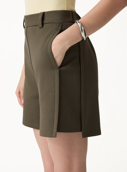 2Pcs Set Banded Hem Travel Top & Shorts with Pockets
